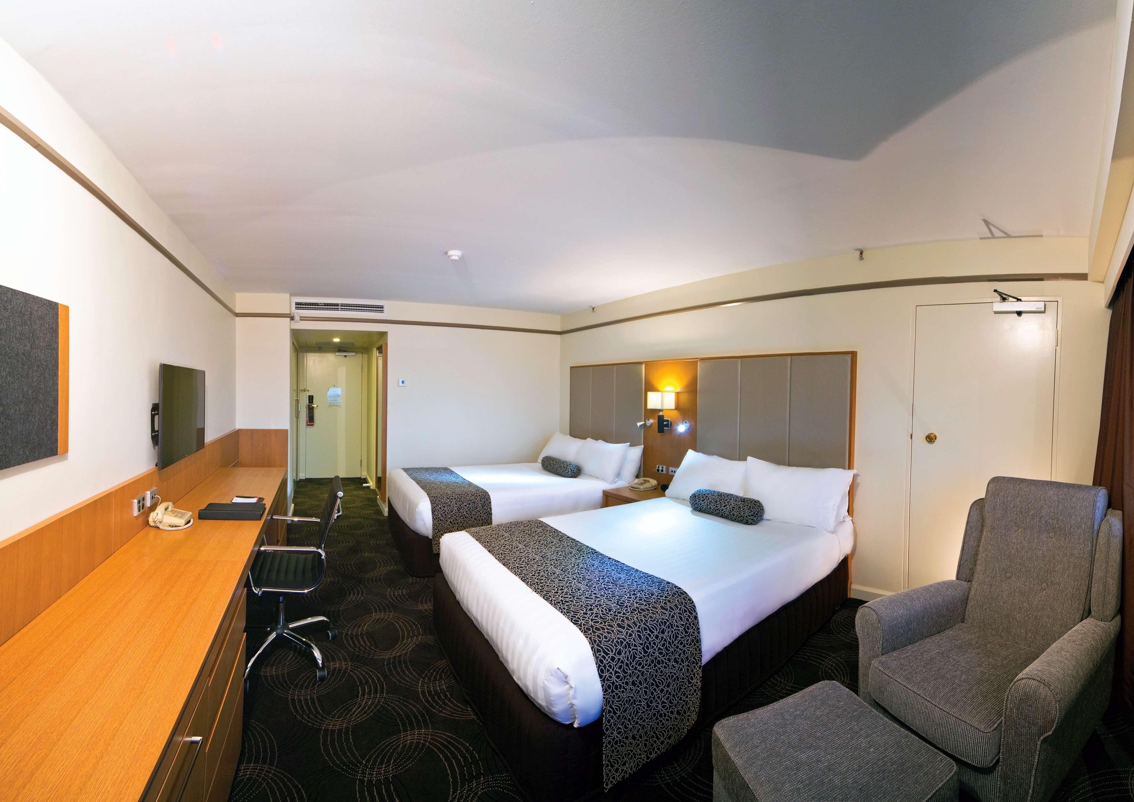 Stamford Plaza Adelaide Otel Dış mekan fotoğraf A typical room at the hotel
