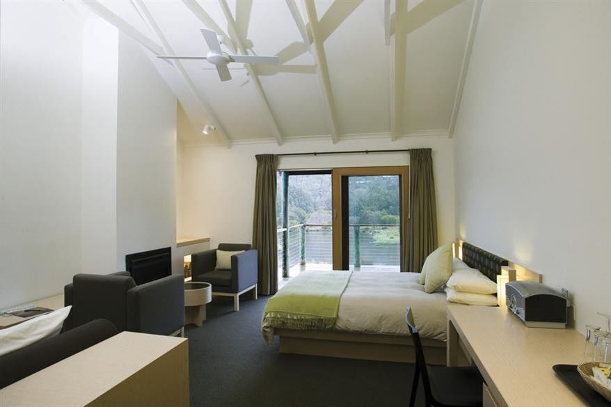 Stamford Plaza Adelaide Otel Dış mekan fotoğraf A room at the Cradle Mountain Hotel