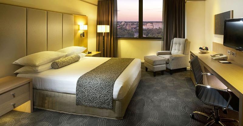 Stamford Plaza Adelaide Otel Dış mekan fotoğraf A room at the Hilton Tel Aviv