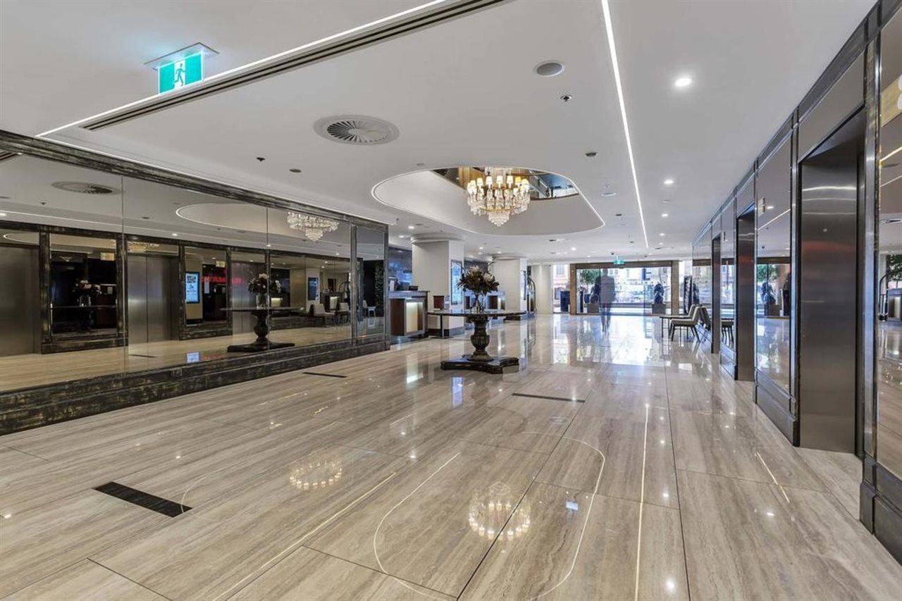 Stamford Plaza Adelaide Otel Dış mekan fotoğraf The lobby of the hotel